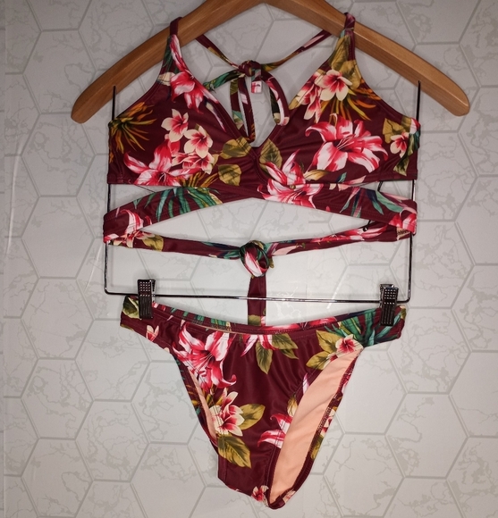 Shade & Shore wrap halter plum floral bikini set - Picture 6 of 12